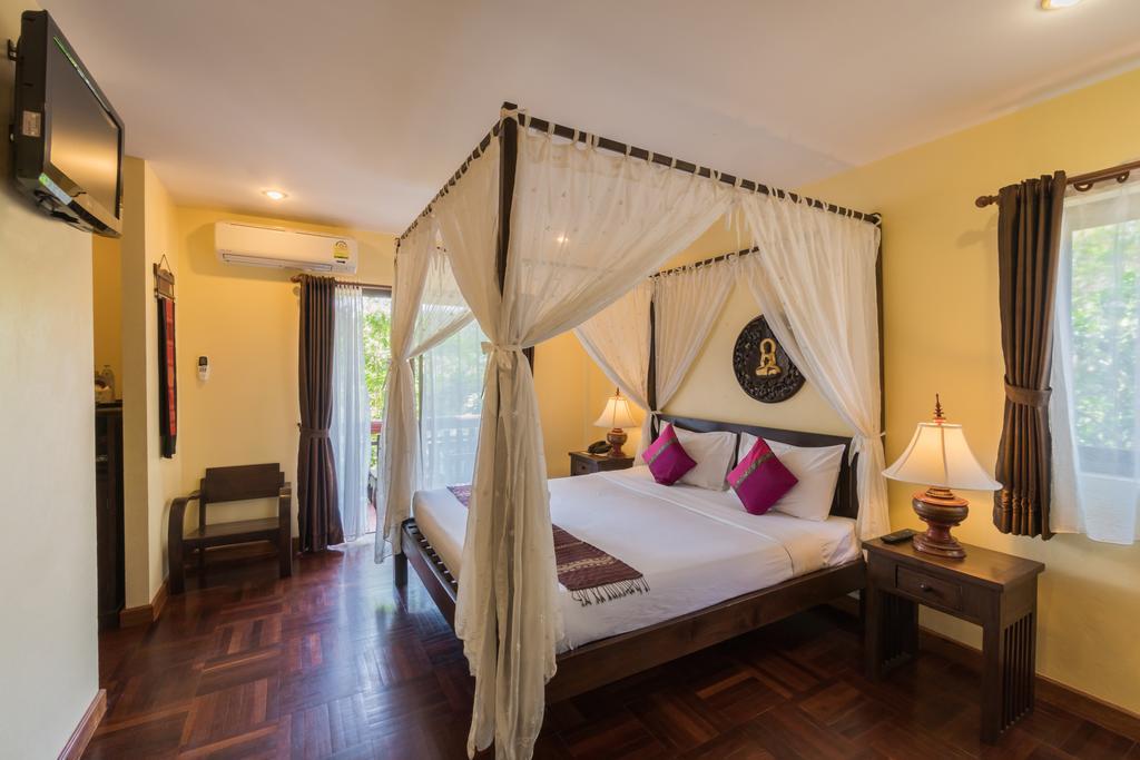 Coral Hotel Bangsaphan Bang Saphan Eksteriør billede